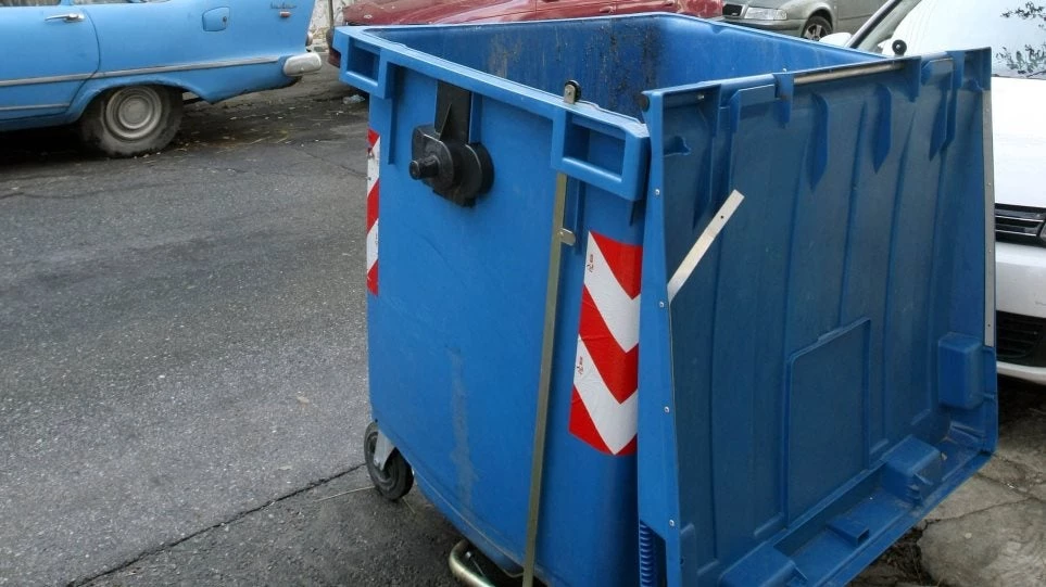 Κρήτη: Στο νοσοκομείο υπάλληλος της καθαριότητας έπειτα από έκρηξη σε κάδο ανακύκλωσης